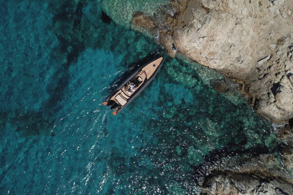 Athens Riviera - Aigina Private Boat for rent - Don Blue Yachting - Technohull Sea DNA 999