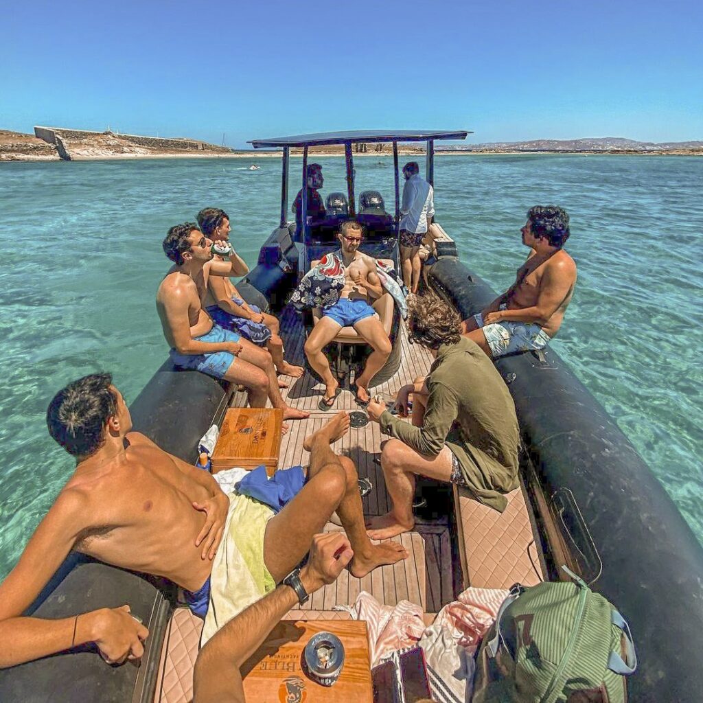 An unforgettable bachelor party experience and luxury parties on board our Don Blue Yachting fleet.