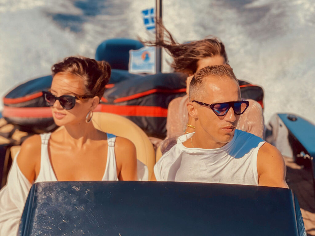 Experience a seamless boat transfer in Mykonos, the most efficient way to travel between luxury resorts and private villas.