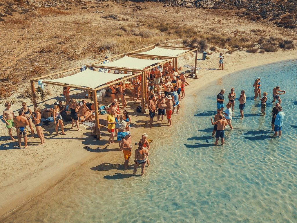 Expertly organized beach events and large-scale group gatherings, the perfect setting for exclusive corporate retreats at sea in Greece.