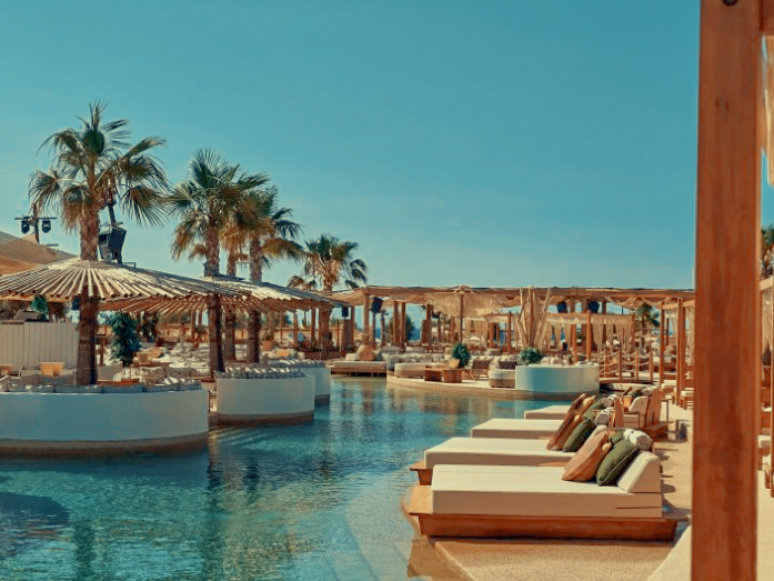 The iconic saltwater swimming pool at Paraga beach during the SantAnna Parties 2026 season in Mykonos.